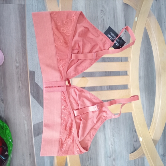 Elegant Lace Bralette in Coral by [Brand] - Picture 2 of 4